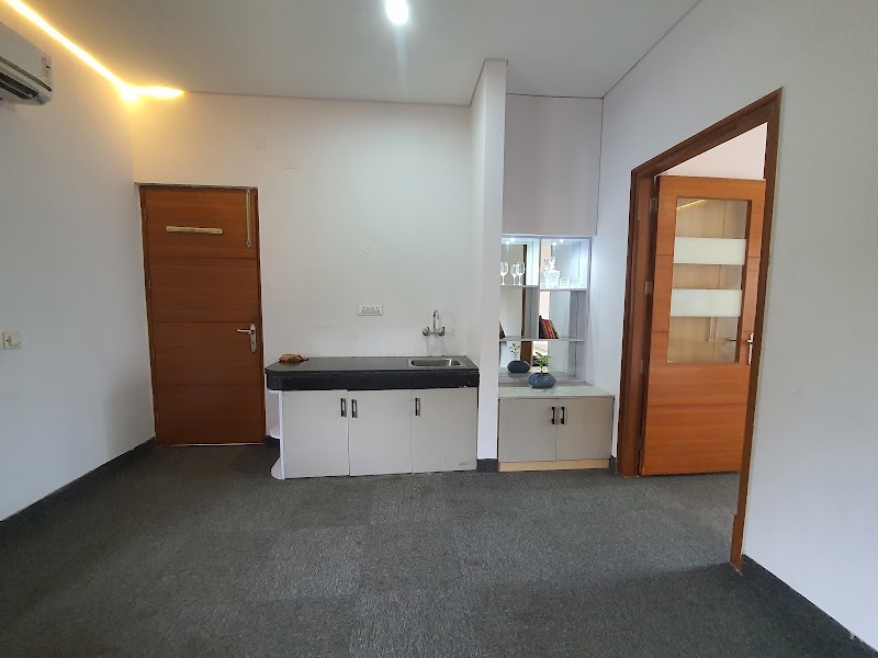 Hotel Mallenzo suites - Hotel Mallenzo suites F13/11, DLF Phase 1, Sector 27, Gurugram, Haryana 122002, India