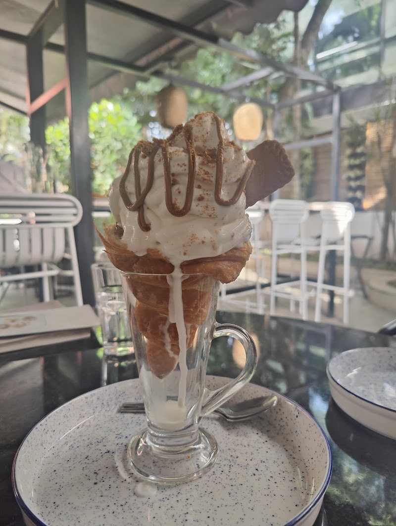 Roastea - Curated Coffee And Tea Artisans - Roastea - Curated Coffee And Tea Artisans 612/3, 80 Feet Rd, next to Akshaya Motors Mercedes Benz Showroom, 4th Block, Koramangala, Bengaluru, Karnataka 560034, India