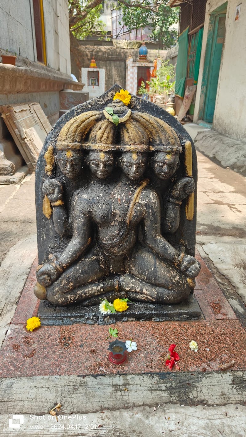 Shree Laxmishwar Mahadev Temple Mandir - Shree Laxmishwar Mahadev Temple Mandir 325, Vitthalrao Navale Rd, near NH-12 Cafe, Rasta Peth, Pune, Maharashtra 411006, India