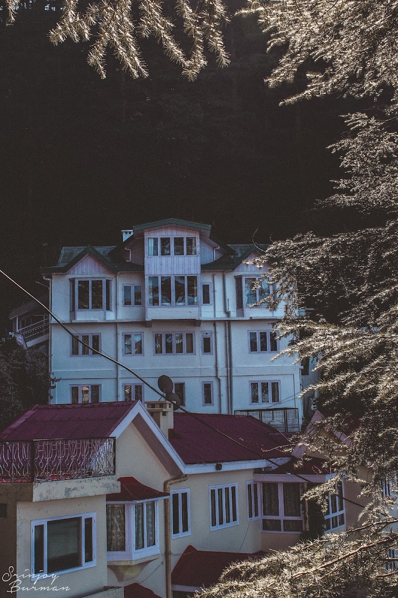OYO Home 26756 Cosy 3BHK - OYO Home 26756 Cosy 3BHK, Sood villa, Mall Rd, near Governor House, Bemloi, Shimla, Himachal Pradesh 171001, India