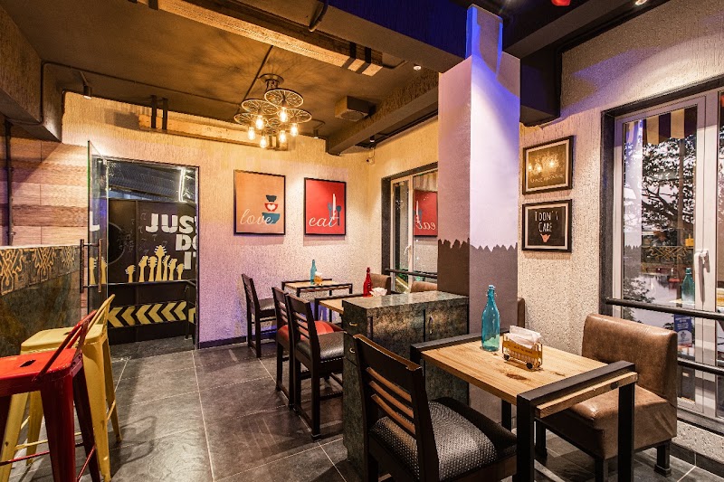 Lake Side - Cafe & Eatery