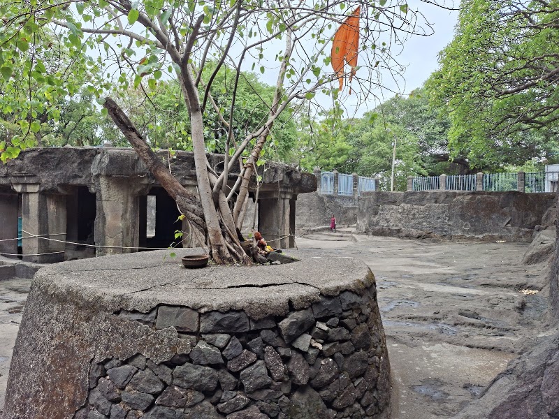 Pataleshwar Caves, Pune - Pataleshwar Caves, Pune Jangali Maharaj Rd, next to J M Temple, Revenue Colony, Pune, Maharashtra 411005, India