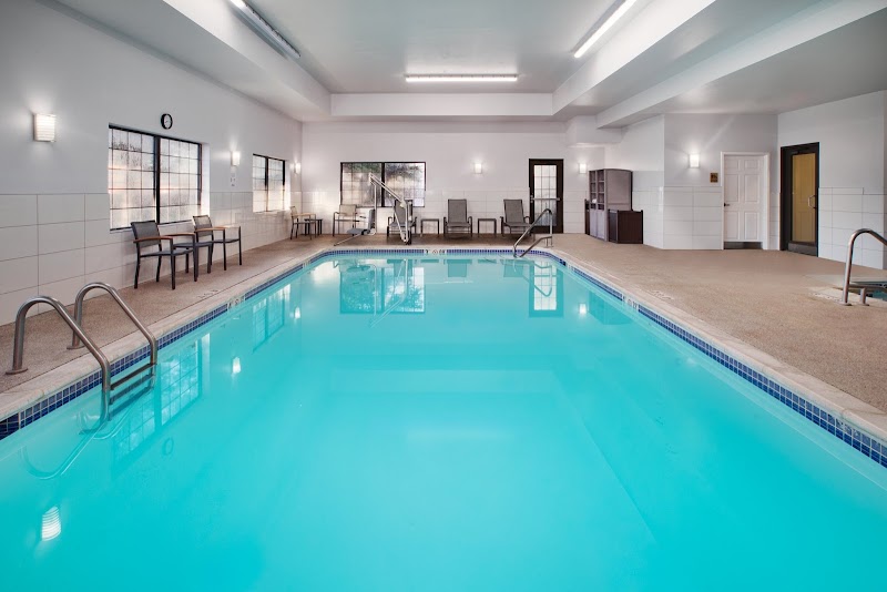 Staybridge Suites Lincoln Northeast by IHG - Staybridge Suites Lincoln Northeast by IHG 1501 N 86th St, Lincoln, NE 68505, USA
