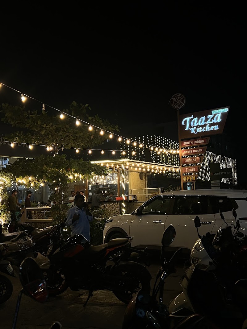 Taaza Kitchen - Taaza Kitchen Plot No :28, main Road, beside NANDINI Bakery, Akkarampalle, Tirupati, Andhra Pradesh 517507, India