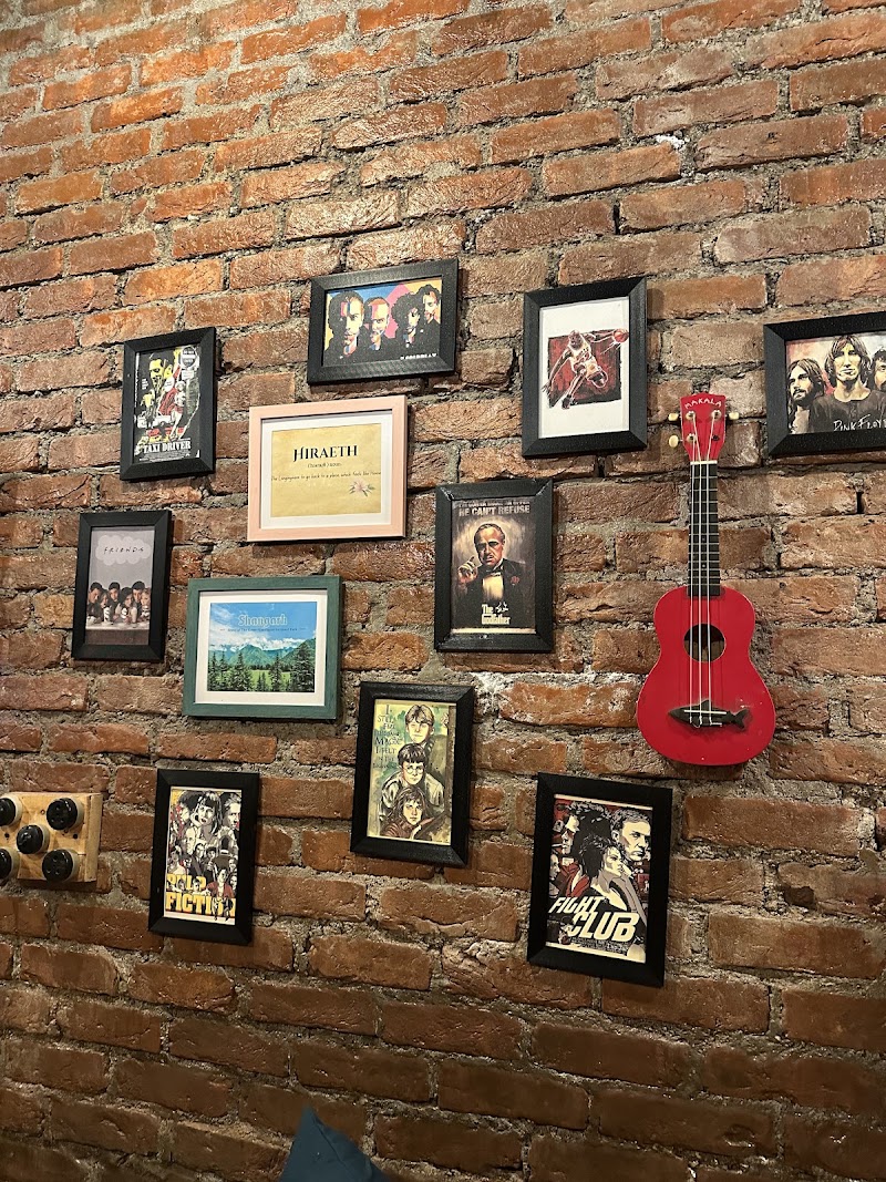 Cafe Mehfil by Hiraeth - Cafe Mehfil by Hiraeth Q94M+9Q, Shangarh, Himachal Pradesh 175134, India