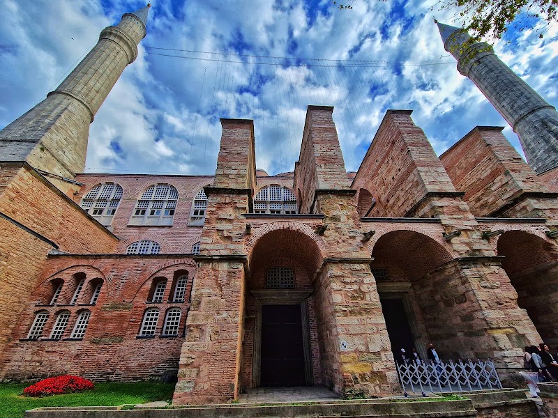 Hagia Sophia Grand Mosque - Hagia Sophia Grand Mosque Sultan Ahmet, Ayasofya Meydanı No:1, 34122 Fatih/İstanbul, Türkiye
