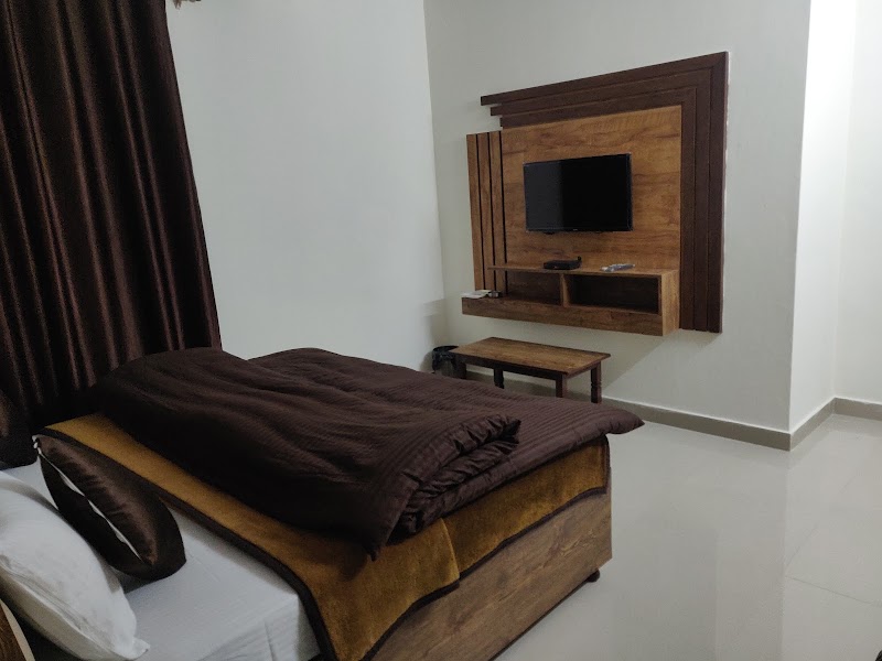Hotel Whispering Pines - Hotel Whispering Pines, kalapul near forest rest house kalapul, cantt road, Dharamshala, Tahu, Himachal Pradesh 176215, India