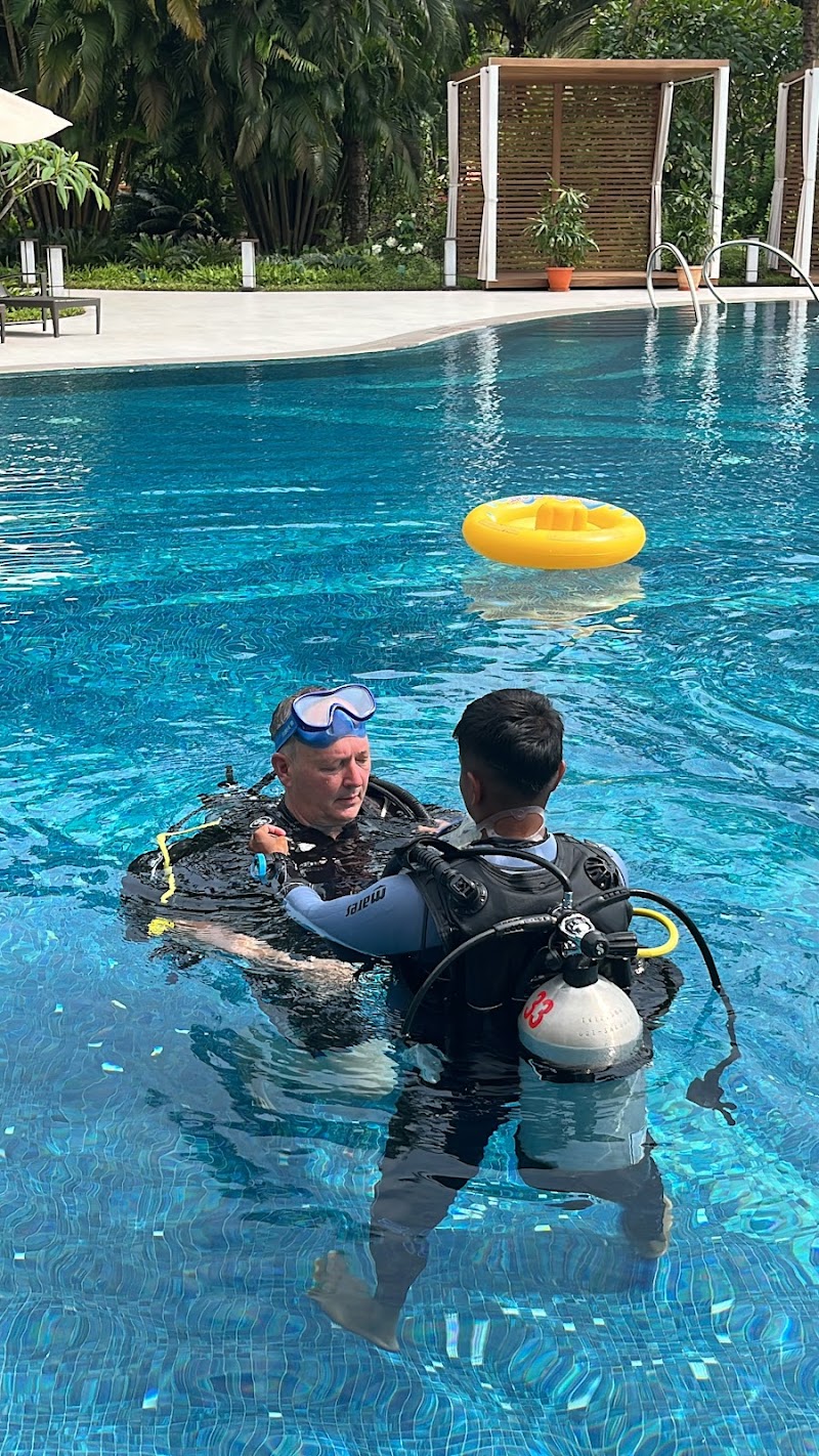 FlyingFish Scuba School - FlyingFish Scuba School Novotel Resort and Spa, Candolim, Goa 403516, India