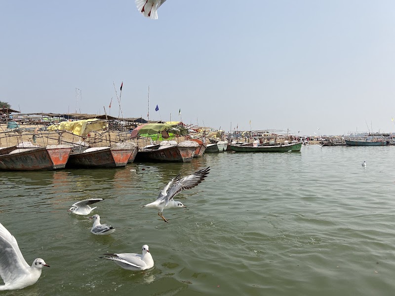 Triveni Sangam - Triveni Sangam Triveni Sangam, Naini, Prayagraj, Uttar Pradesh 211008