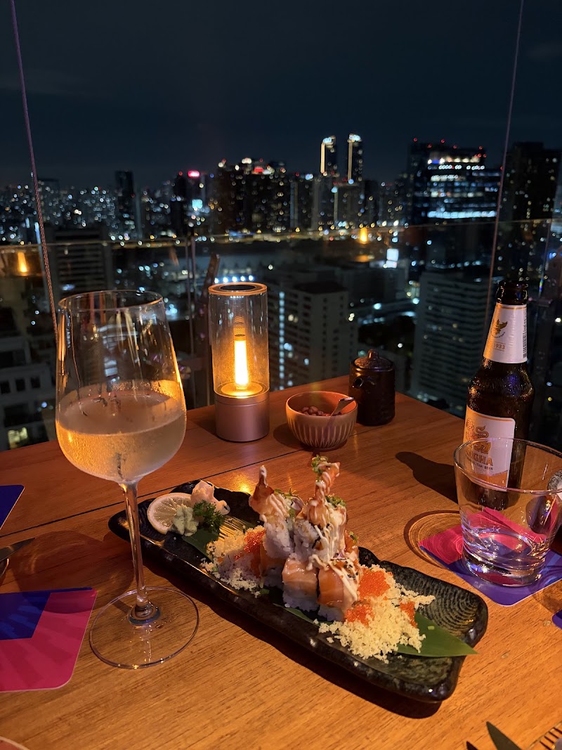 Above Eleven Rooftop Bar & Restaurant - Above Eleven Rooftop Bar & Restaurant, Fraser Suites, 38/8 Sukhumvit Rd, Khwaeng Khlong Toei Nuea, Watthana, Krung Thep Maha Nakhon 10110, Thailand