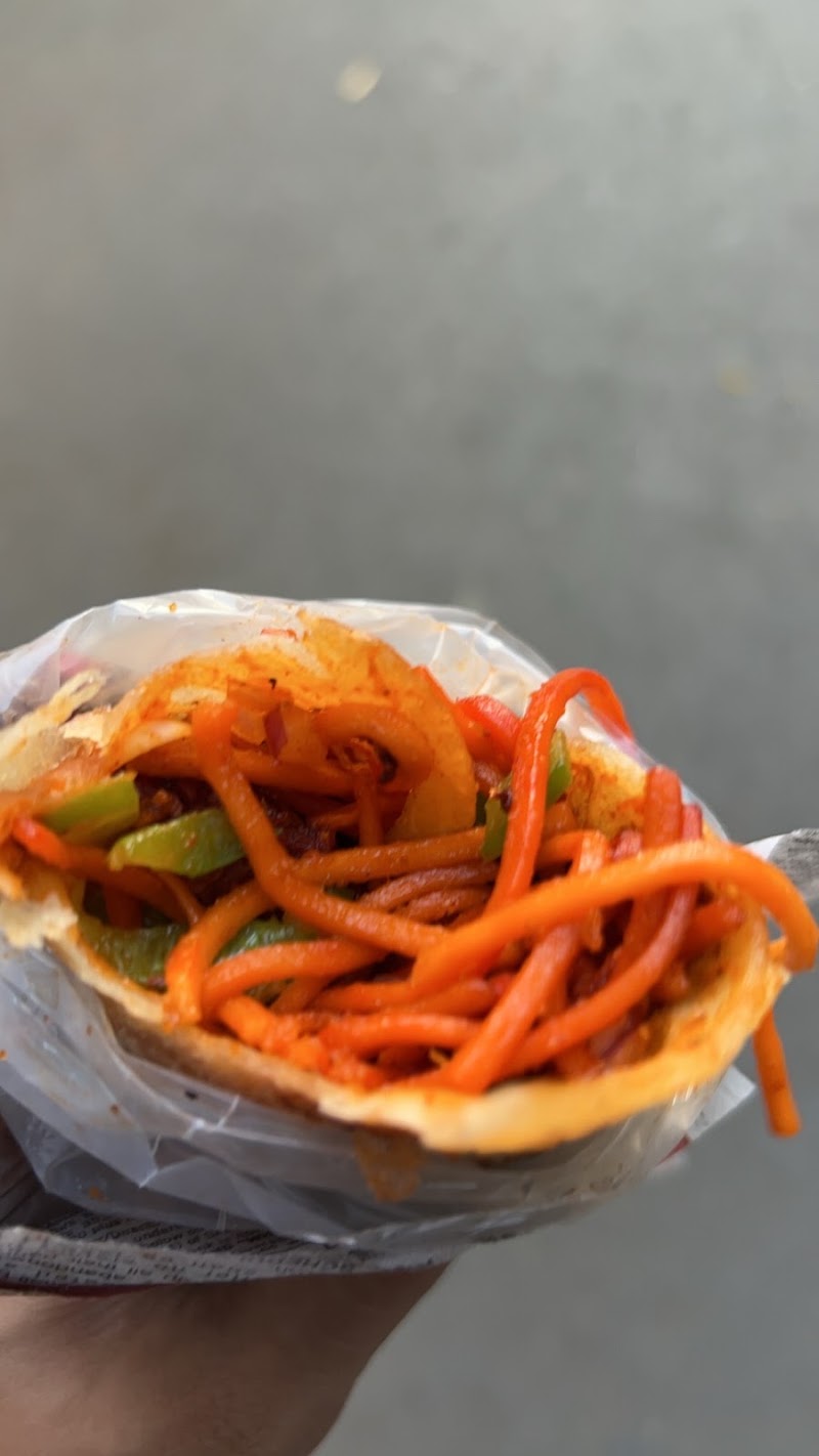 Khau galli Street Food - Khau galli Street Food, WRMP+J5X, Unnamed Road, Borabazar Precinct, Fort, Mumbai, Maharashtra 400001, India