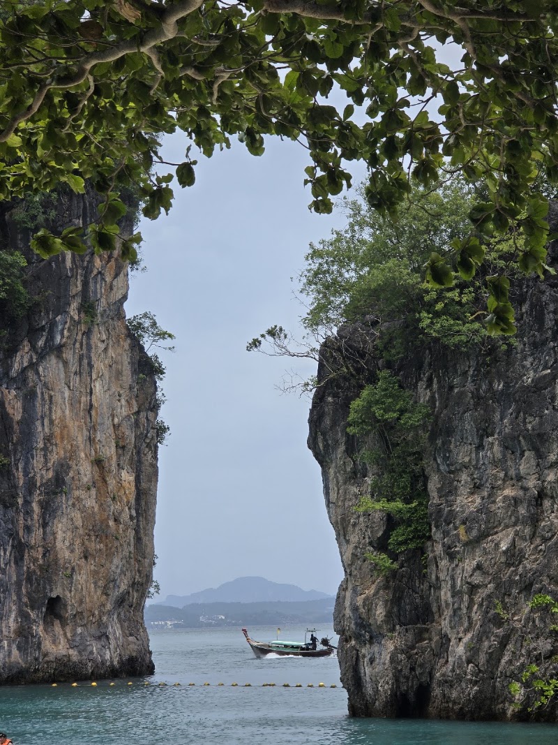 Koh Hong - Koh Hong 3MHJ+J6H, Nong Thale, Mueang Krabi District, Krabi 81110, Thailand