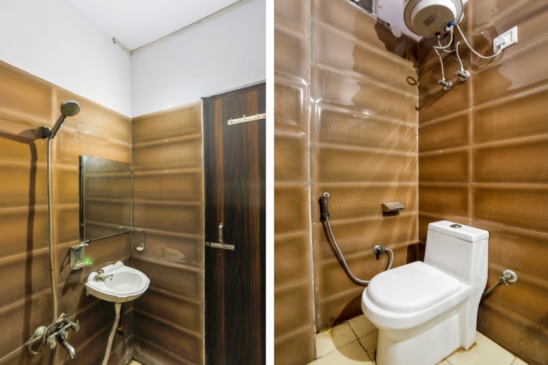 Hotel O Noida - Hotel O Noida 0101, Harola, Sector 5, Noida, Uttar Pradesh 201301, India