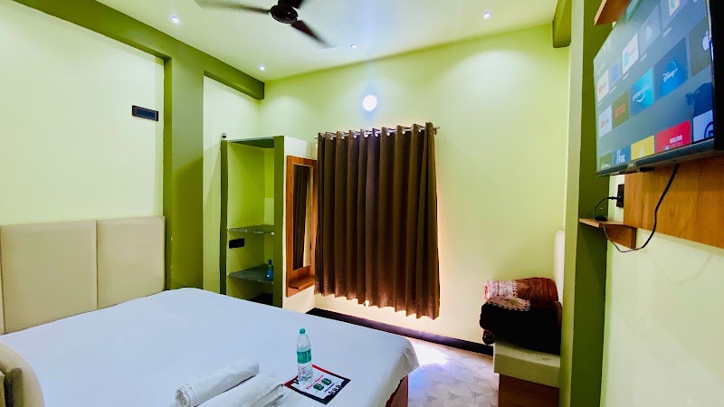 Hotel Manoram - Hotel Manoram 115/15, Mali Ka Bagicha, Gadha Puliya, Hanuman Naka, Bheru, Ujjain, Madhya Pradesh 456010, India