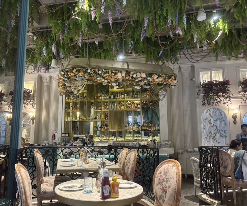 Cafe De Flora - Cafe De Flora GF-31 - GF38, Aipl joy central, Sector 65, Gurugram, Haryana 122101, India