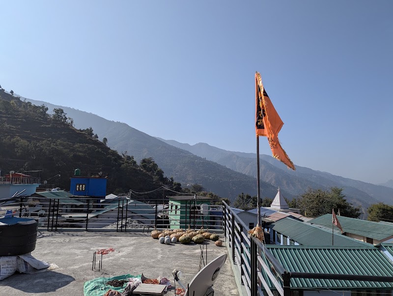 Pantwari Nagtibba trek Start - Pantwari Nagtibba trek Start H3MP+GWM, Pantwari, Uttarakhand 249186, India