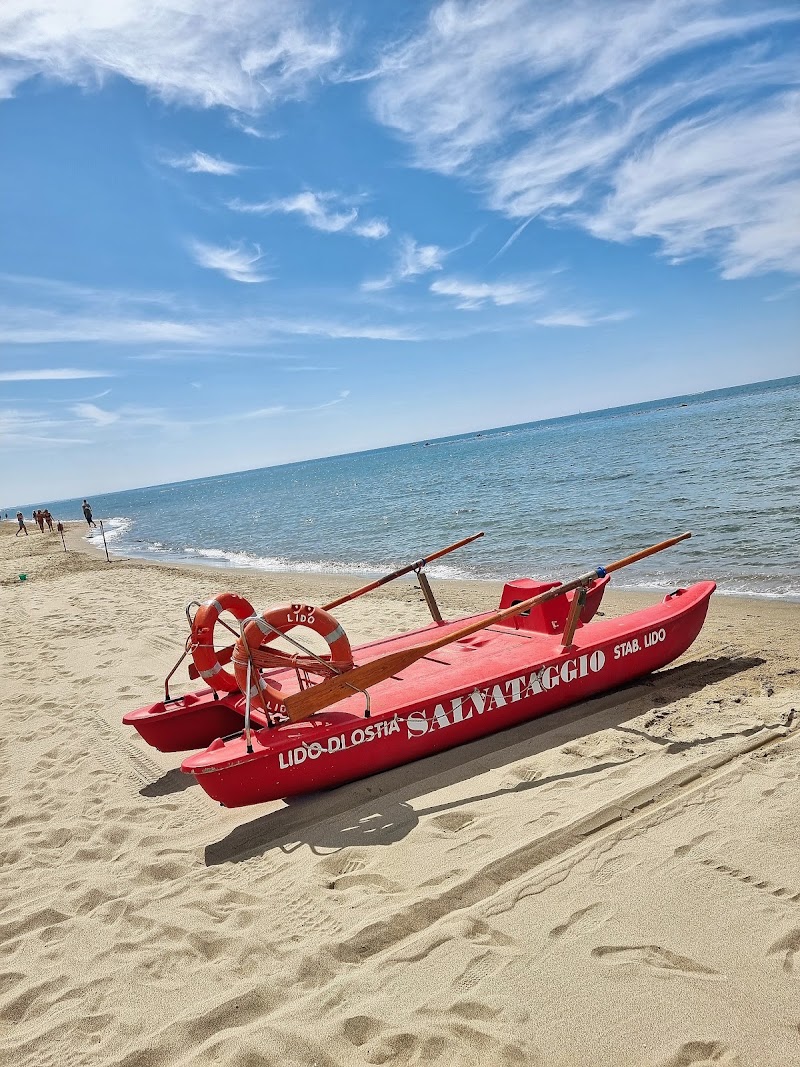 Lido Beach - Lido Beach, Lungomare Paolo Toscanelli, 63, 00122 Lido di Ostia RM, Italy