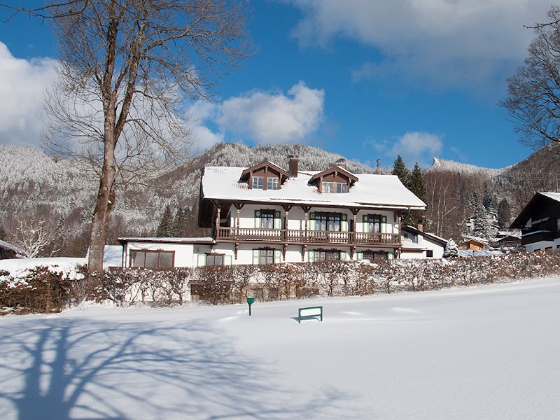 Gästehaus Florian - Gästehaus Florian Riedersteinstraße 28, 83684 Tegernsee, Germany
