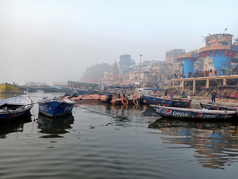 Meer Ghat - Meer Ghat Ghats of Varanasi, Lahori Tola, Varanasi, Uttar Pradesh 221001, India