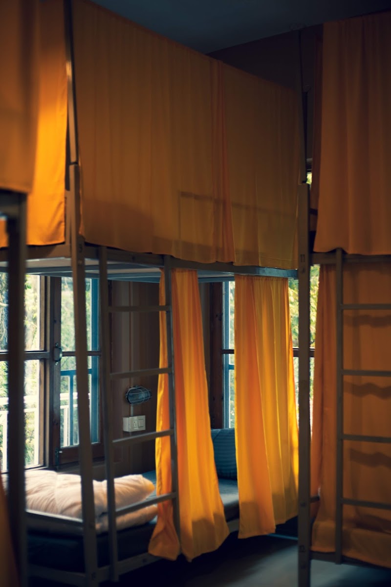 Whoopers Hostel - Bir - Whoopers Hostel - Bir Bir Rd, Chaugan, Bir, Himachal Pradesh 176077, India