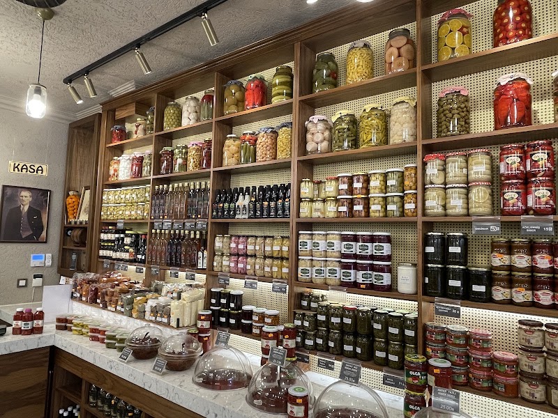 Famous Özcan Pickles - Famous Özcan Pickles, Caferağa, Güneşlibahçe Sok. No:7, 34710 Kadıköy/İstanbul, Türkiye