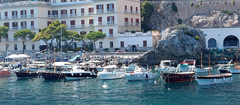 SITA Sud - Deposito Amalfi - SITA Sud - Deposito Amalfi, Via Lungomare dei Cavalieri, 84011 Amalfi SA, Italy