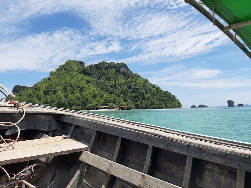 Ao Nang Longtail boat service - Ao Nang Longtail boat service, 2RM9+FJV, Ao Nang, Mueang Krabi District, Krabi 81180, Thailand