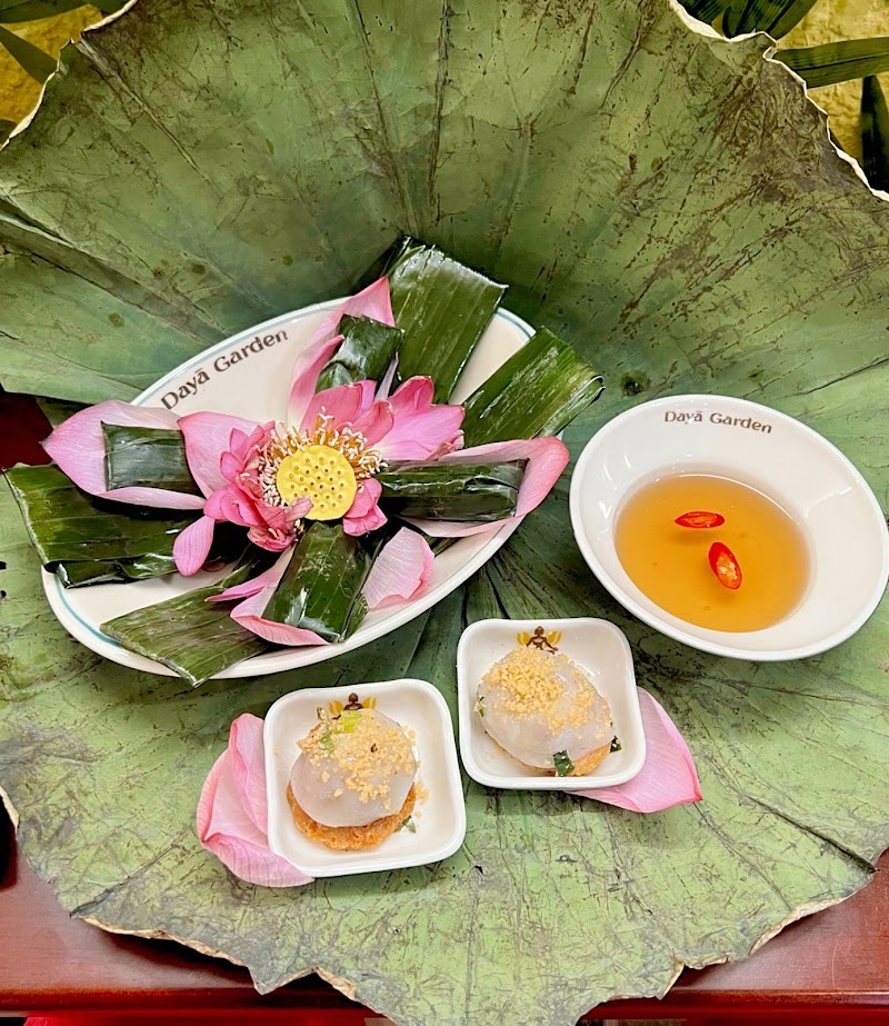 Dayā Garden Vegetarian & Vegan - Nhà Hàng Chay Việt - Dayā Garden Vegetarian & Vegan - Nhà Hàng Chay Việt 39/17 P. Hai Bà Trưng, Cửa Nam, Hà Nội, Vietnam