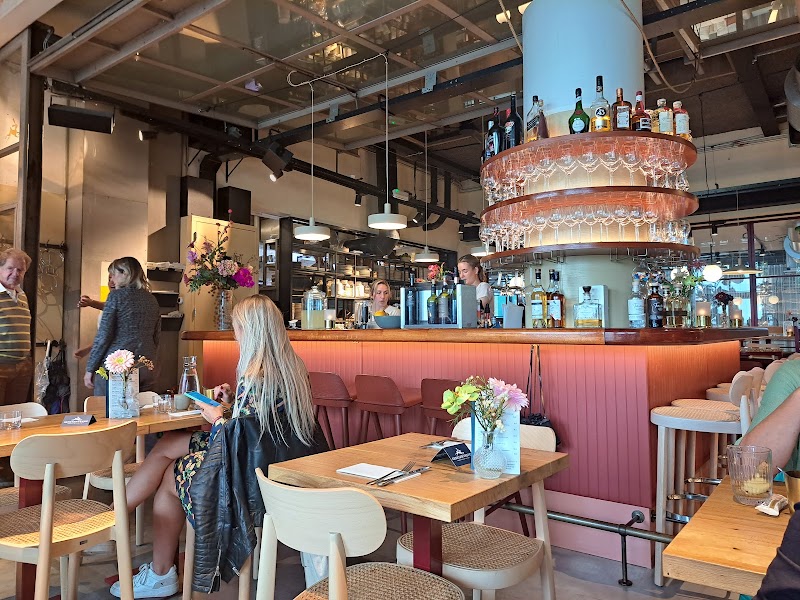 Restaurant De Garage - Restaurant De Garage Parklaan 27g, 5211 JL 's-Hertogenbosch, Netherlands