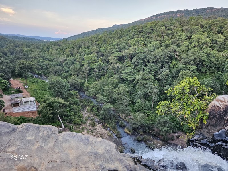 Godhas Waterfall - Godhas Waterfall, Unnamed Road, MC9Q+2MF, Katingpani, Odisha 766105, India