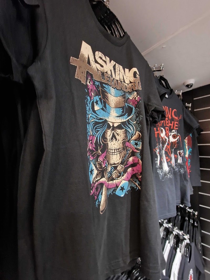 Underground Store & Piercing Studio Helsinki - Underground Store & Piercing Studio Helsinki, Kalevankatu 26, 00100 Helsinki, Finland