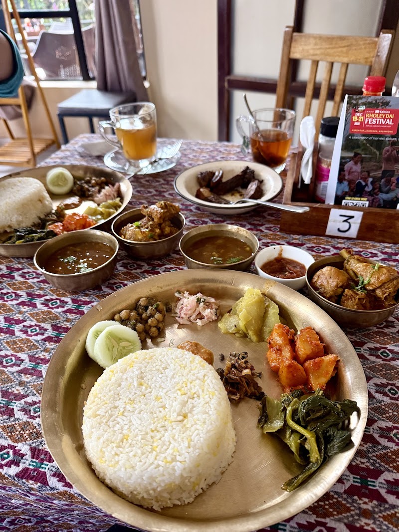 Cloud 9 Kalimpong - Authentic Nepali Restaurant - Cloud 9 Kalimpong - Authentic Nepali Restaurant Ringkingpong Road, Kalimpong Khasmahal, Kalimpong, West Bengal 734301, India