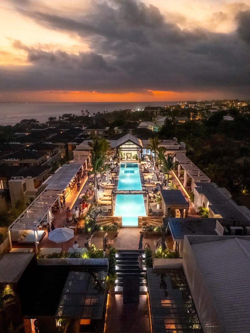 Secana Rooftop - Secana Rooftop Jl. Pemelisan Agung Jl. Pantai Berawa, Canggu, Kec. Kuta Utara, Tibubeneng, Berawa, Kabupaten Badung, Bali 80361, Indonesia