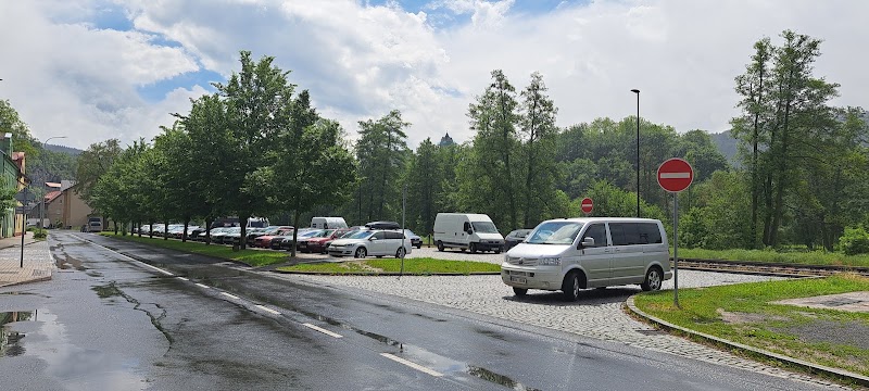 Parkoviště P8 - Parkoviště P8, Nádražní, 357 33 Loket, Czechia