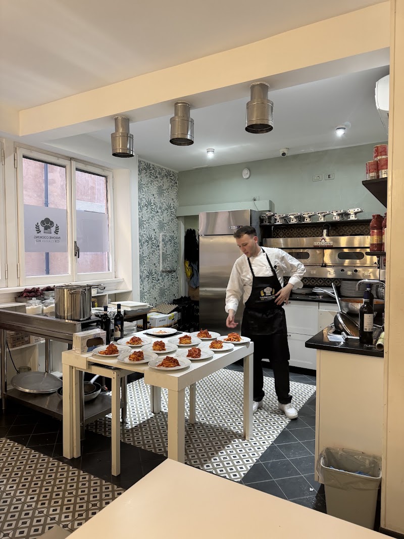 InRome Cooking Classes - InRome Cooking Classes, Corso del Rinascimento, 63-65 Vicolo Savelli, 11, Via Giustiniani, 18, 00186 Roma RM, Italy