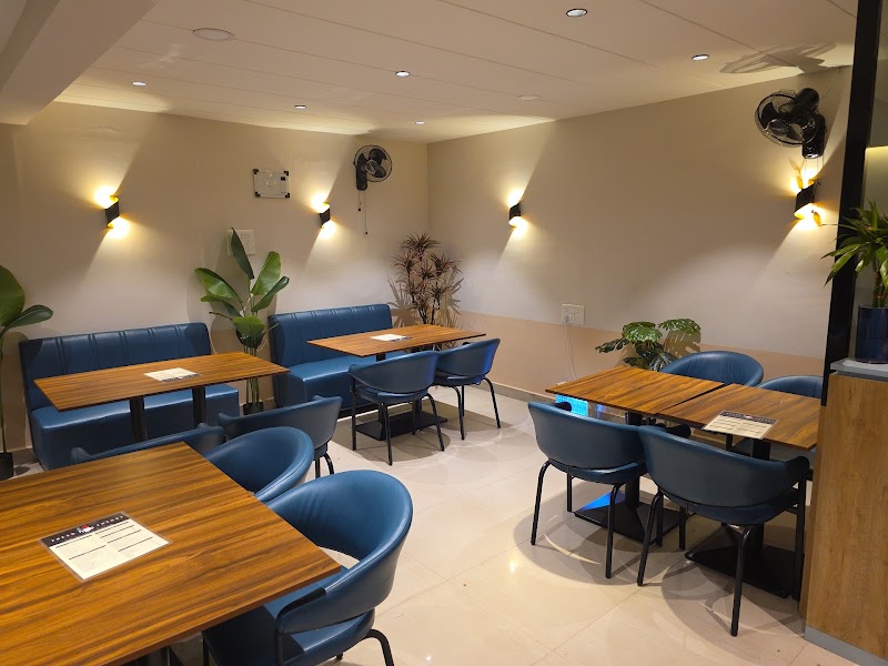 Fresh Theory - A Green Cafe - Fresh Theory - A Green Cafe, Tarushi Building, Avanti Vihar Rd, in front of Raj Medicals, near sheetala mata mandir, Geetanjali Colony, Shankar Nagar, Raipur, Chhattisgarh 492001, India