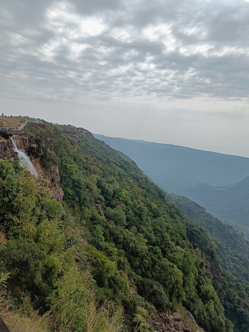 Seven Sisters Waterfall - Seven Sisters Waterfall 6PQM+H2M, Nongkalikhai, Nohkalikai, Sohra, Meghalaya 793108, India
