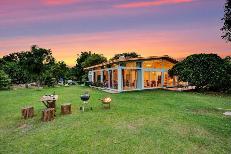 Idyllic Farmhouse, a Glass house villa