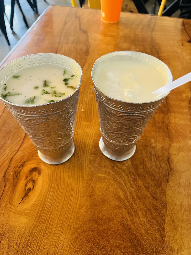 Amritsari kulcha & Delhi's Chaap - Amritsari kulcha & Delhi's Chaap, Shop no. 1, Hermesh Park Bldg,.4-2 pl 77 Sno 203, Kalyani Nagar, Pune, Maharashtra 411006, India