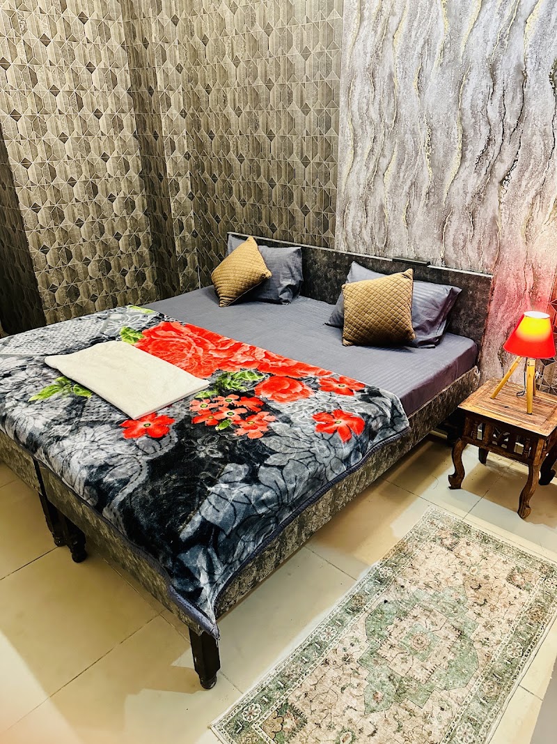 Whitehills residency - Whitehills residency, Esi-3, Namaste Chowk, near Chimnibai Dharamshala, Block A, New Industrial Twp 3, New Industrial Township, Faridabad, Haryana 121001, India