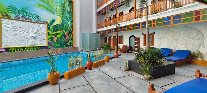 HOTEL LA MOON PUDUCHERRY