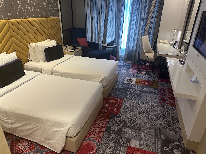 Grand Mercure Agra - Grand Mercure Agra, Crystal Sarovar premiere, Fatehabad Rd, near KFC, Tajganj, Agra, Uttar Pradesh 282004, India