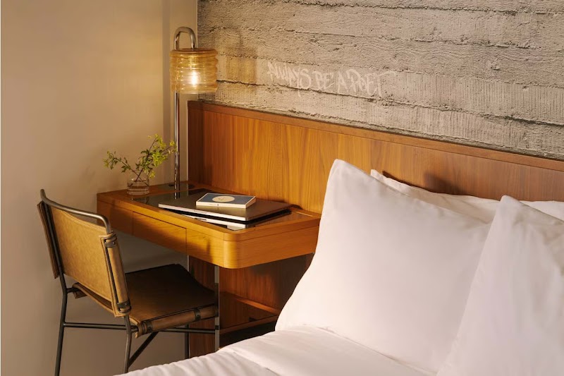 Hotel Henri NY - Hotel Henri NY 37 W 24th St, New York, NY 10010, USA