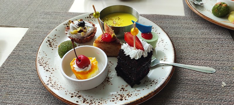 Bay Bistro - Bay Bistro No 198/1, 198/2, 198/2, Maraimalai Adigal St, Manavely, Manavely Revenue Village, Puducherry, 605007, India