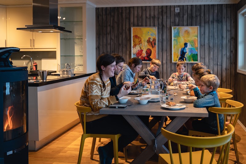 Svinøya Rorbuer - Svinøya Rorbuer Gunnar Bergs vei 2, 8300 Svolvær, Norway