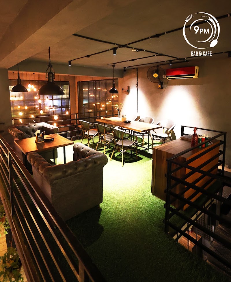 9pm Bar and cafe