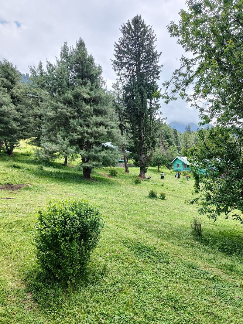 JKTDC 2 BHK Huts - JKTDC 2 BHK Huts 288C+GJP, Pahalgam, 192126
