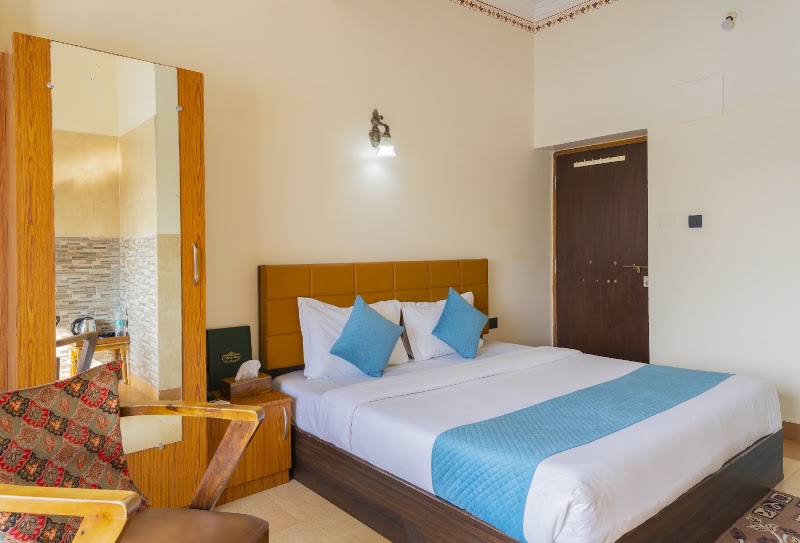 Natural Lake View Hotel - Natural Lake View Hotel 55, Swaroop Sagar Rd, Chamanpura, Udaipur, Rajasthan 313004, India