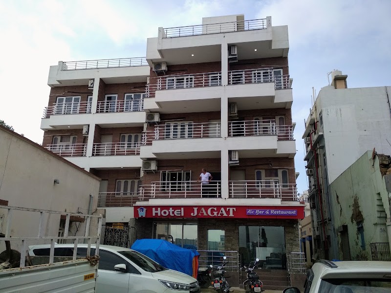 Hotel Jagat - Hotel Jagat, Bunder Chowk, Fort Rd, near ICICI Bank, Diu, Dadra and Nagar Haveli and Daman and Diu 362520, India