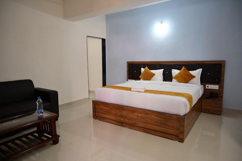 Hotel Dream Sky - Hotel Dream Sky Blue Barry Chowk, Sr No 58/2, near by Eon IT Park, Vitthal Borate Nagar, Tulaja Bhawani Nagar, Kharadi, Pune, Maharashtra 411014, India